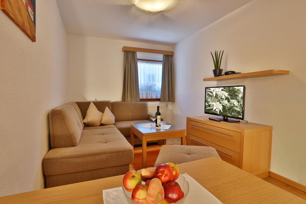 Apartmenthaus Joerg Serfaus Habitación foto
